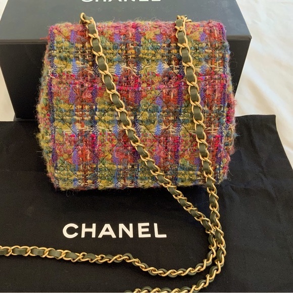 Chanel Quilted Tweed Mini Classic Square Single Flap Bag - Picture 2 of 11